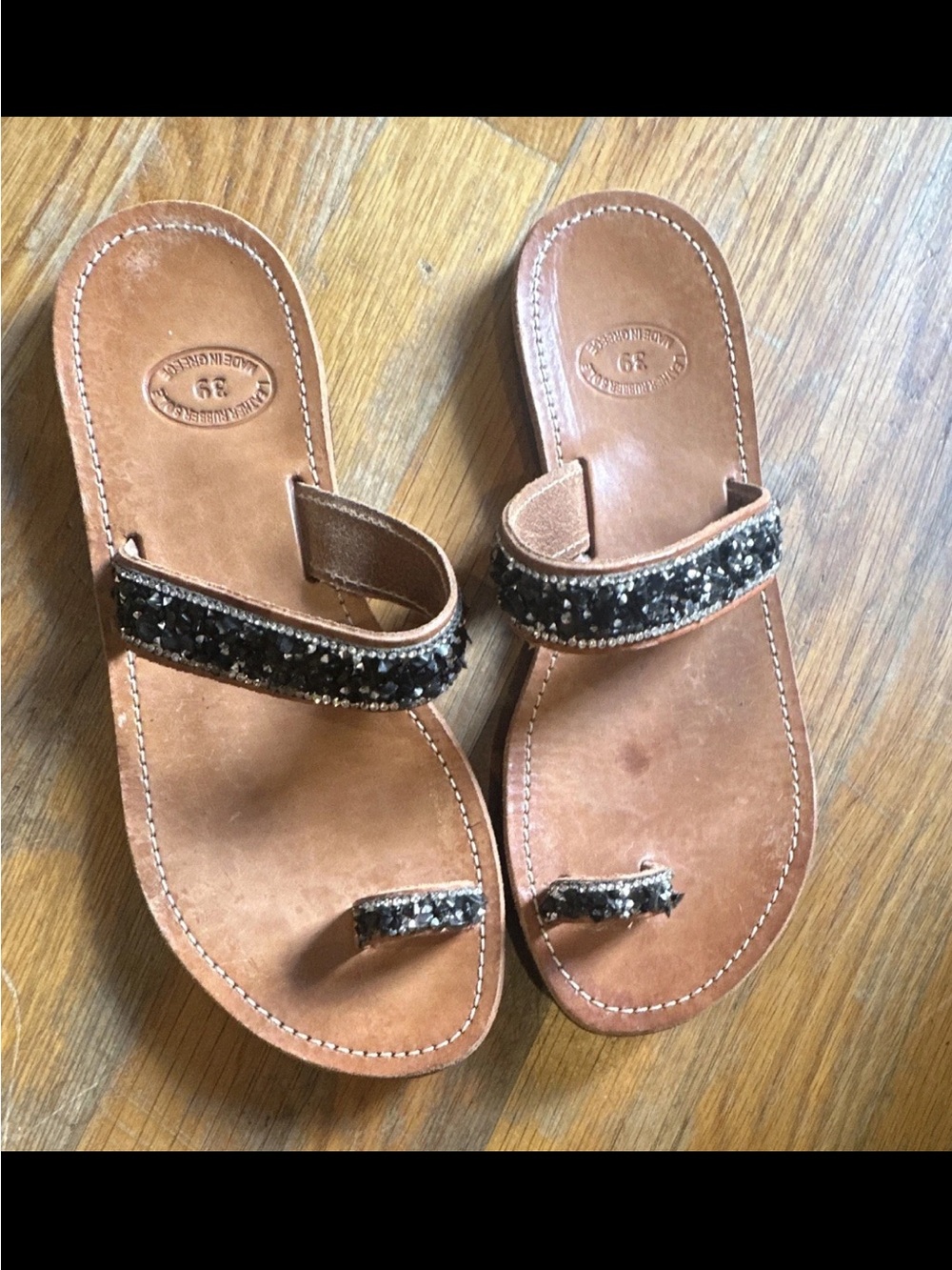 Leather Toe-Ring Sandals with Black Beaded Strap